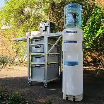 berührungsloser Wasserspender