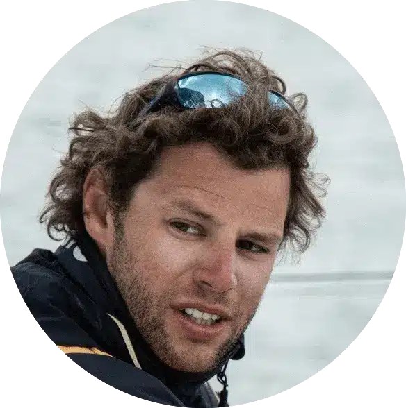 Arthur the Valiant navigator of the waves