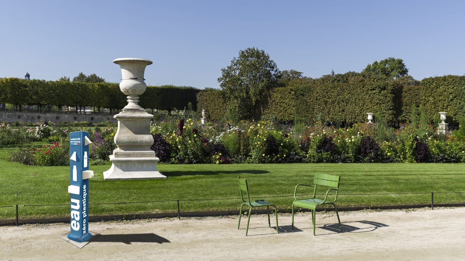Fountain in an urban park