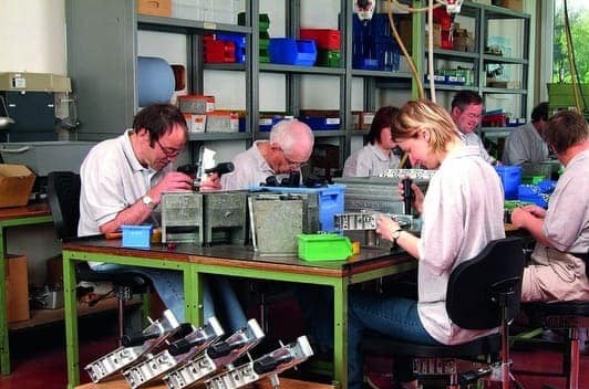 <span style="--wp--custom--font-size:var(--text-xl);" class="has-font has-inline-font-size">Insérer</span>