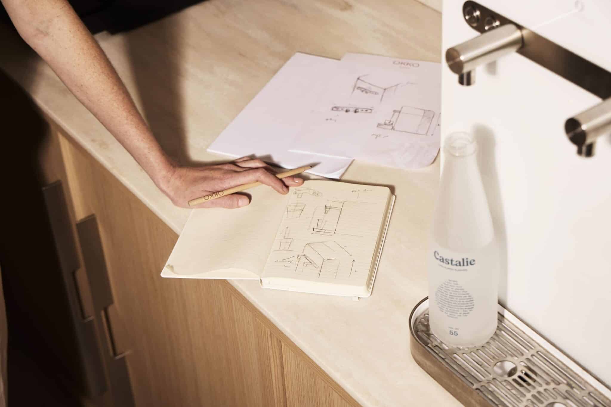 Installing a mains-connected water fountain